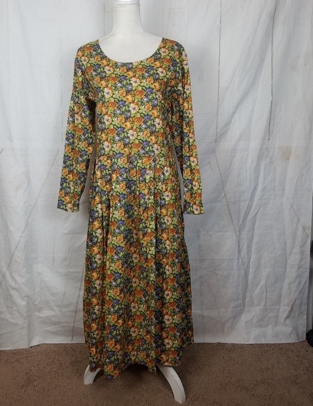 Vintage Smythe and company Floral Prairie modest midi dress vintage